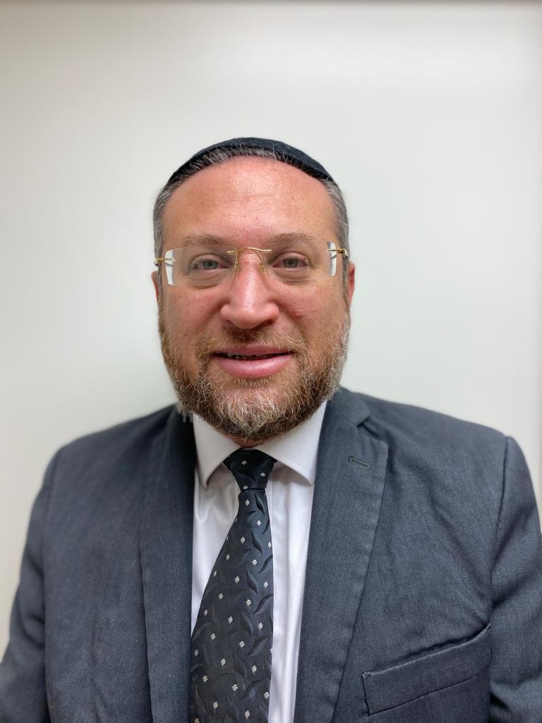 Rabbin Scharf har valt att avsluta sin anställning